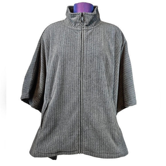 L.L. Bean Gray &‎ Black Houndstooth Fleece Cape Shawl Jacket Size Large Women's - Picture 1 of 9